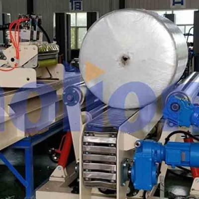 W1650F圓筒徑向纏繞包裝機(jī)