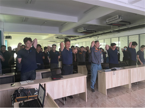 深藍(lán)機(jī)器纏繞包裝機(jī)廠家——“健康急救”專題講座順利召開(kāi) 深藍(lán)機(jī)器纏繞包裝機(jī)廠家——“健康急救”專題講座順利召開(kāi)