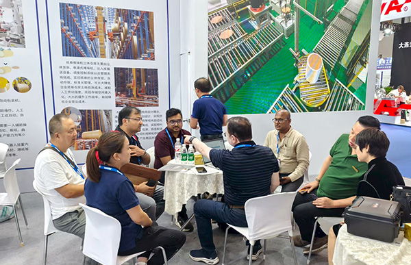 2025中國國際造紙科技展覽會圓滿結束！深藍機器引領造紙包裝物流數(shù)智化升級